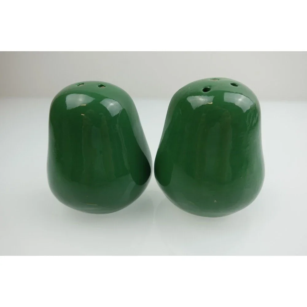 New Avocado Salt & Pepper Shaker Set NIB Novelty Fruit Male Female